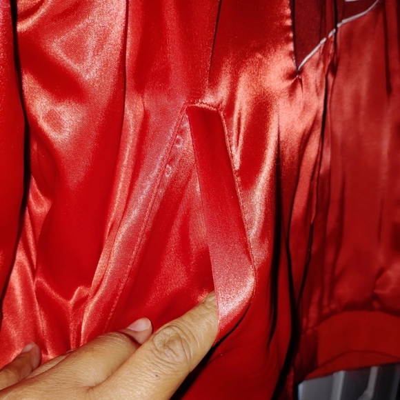 Red Delta Satin Bomber Jacket XL - Picture 4 of 7